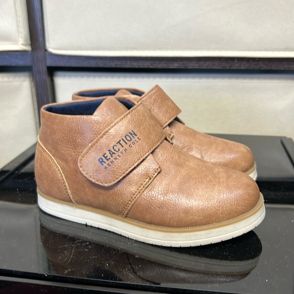 Kenneth Cole‎